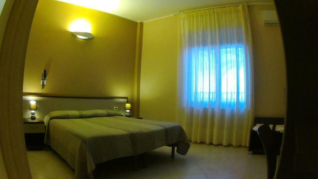Albergo Sorriso Spotorno Kültér fotó